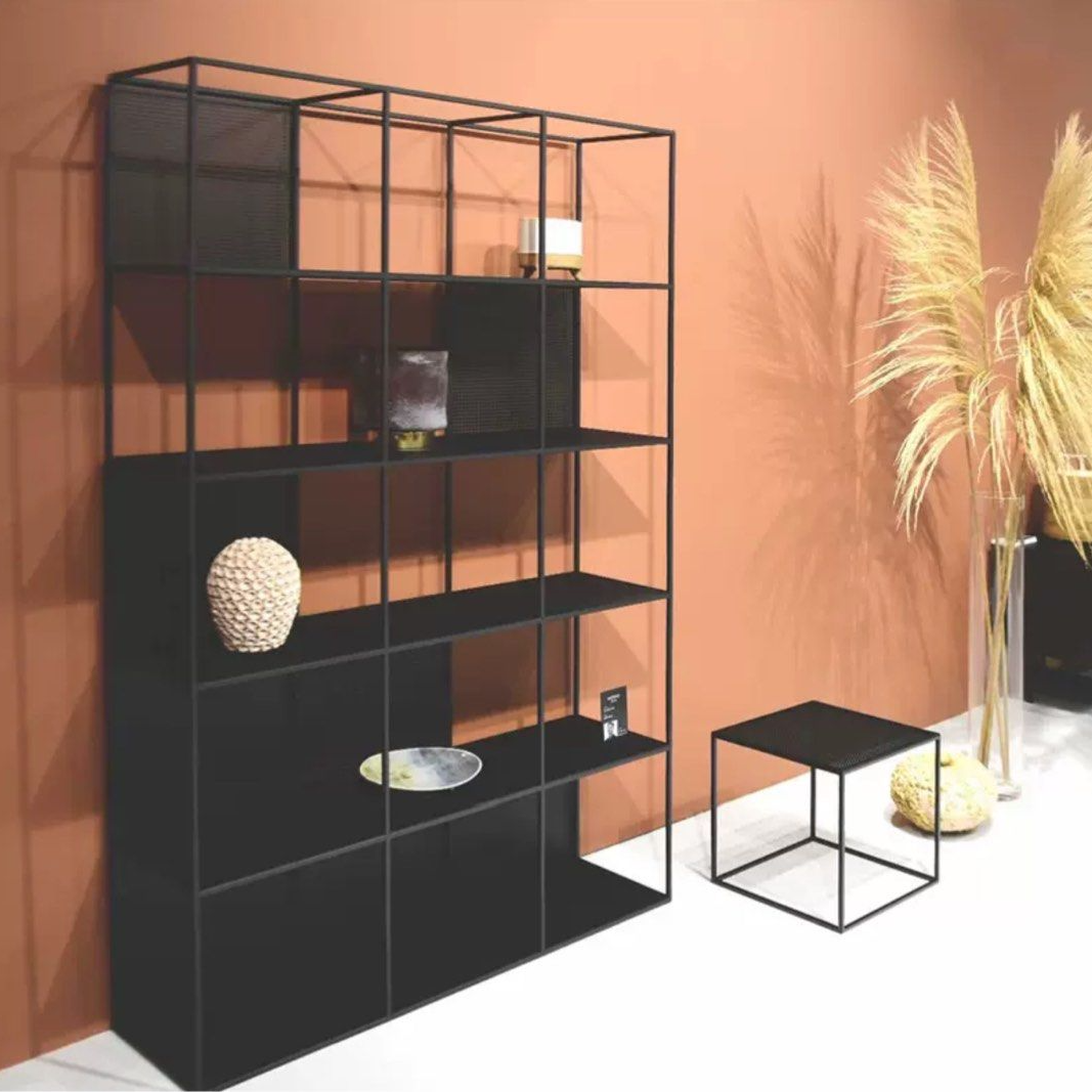 CELSO Minimalist Display Shelf