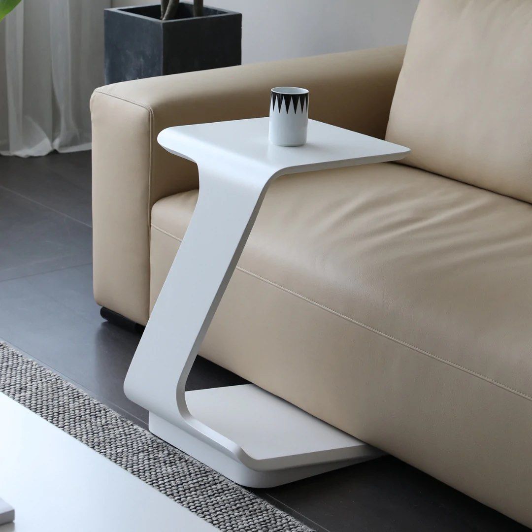 CYRUS Wheel End Table