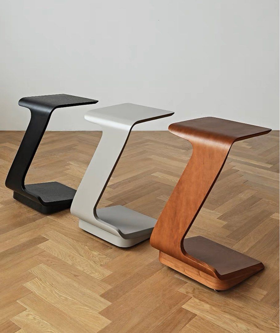 CYRUS Wheel End Table