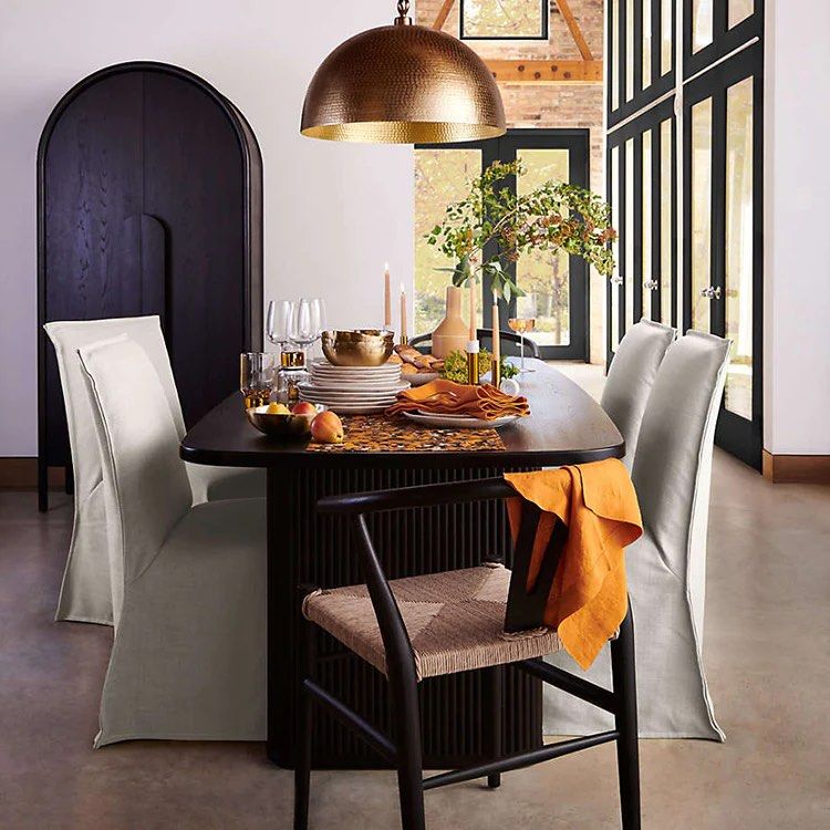 CLANCY Modern Dining Table