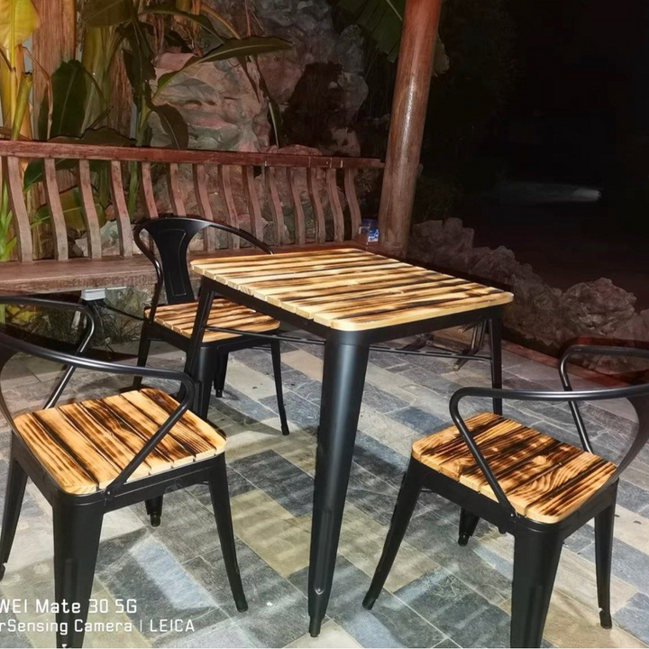 SIMON Industrial Outdoor Dining Set