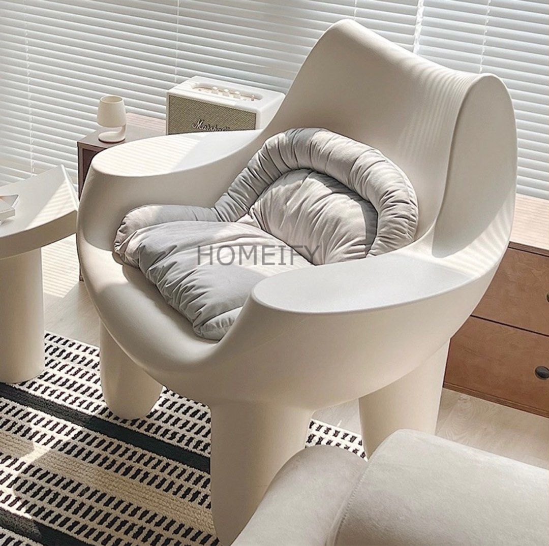 ARDITH Modern Lounge Chair