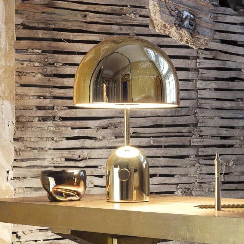 CAUTE Metal Mushroom Table Lamp