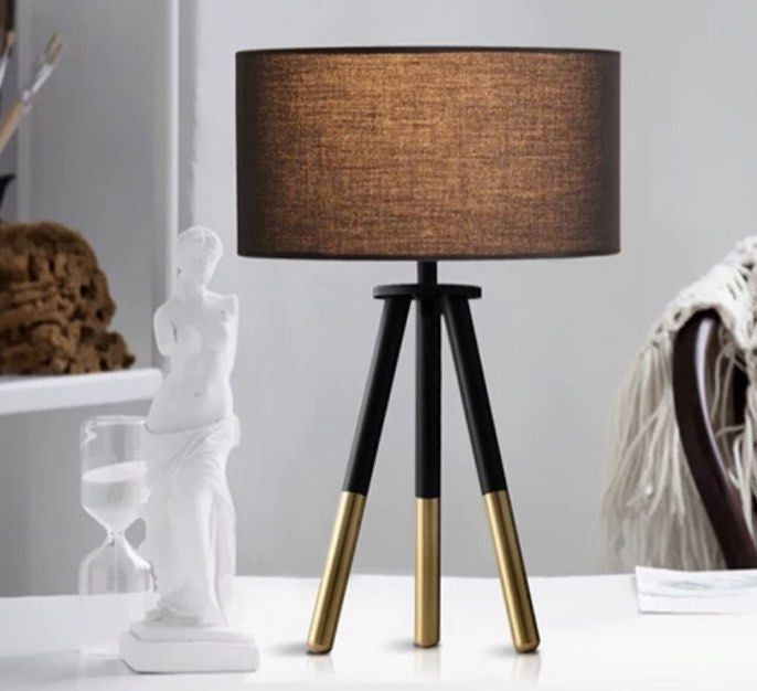 CLOES Modern Table Lamp