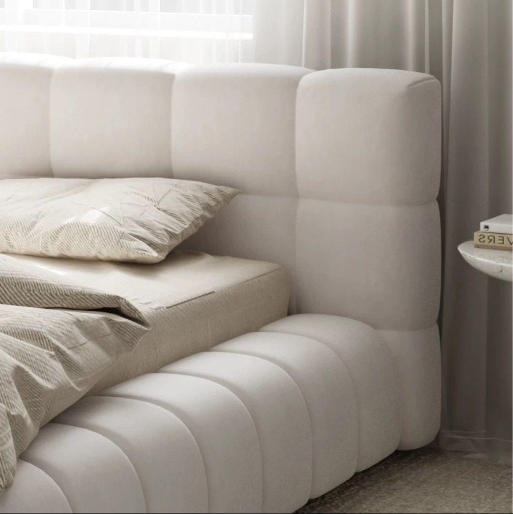 COLLIN Modern Boucle Bed