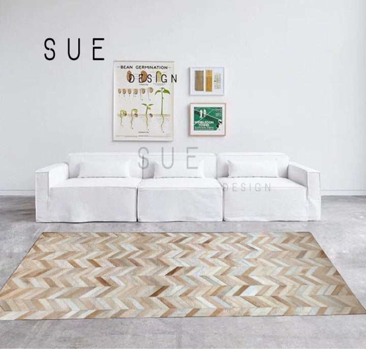 CORNELIUS Modern Cowhide Rug