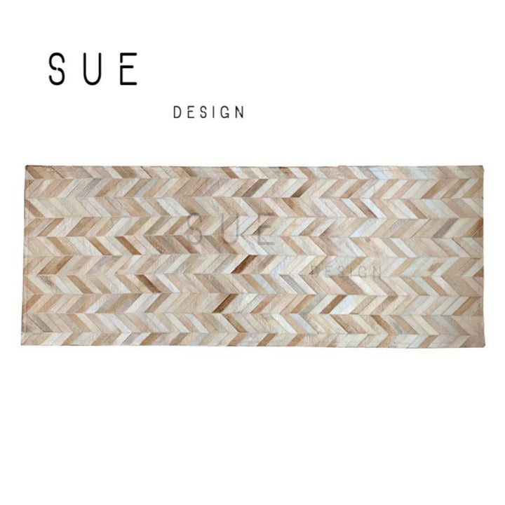 CORNELIUS Modern Cowhide Rug