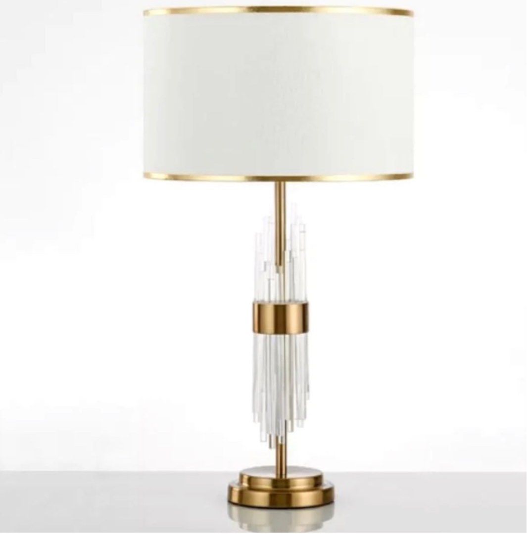 DAN Luxurious LED Lamp