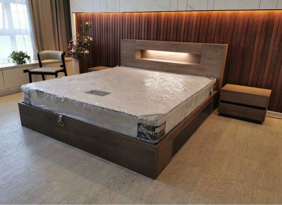 DETON Rustic Multimedia Bedframe