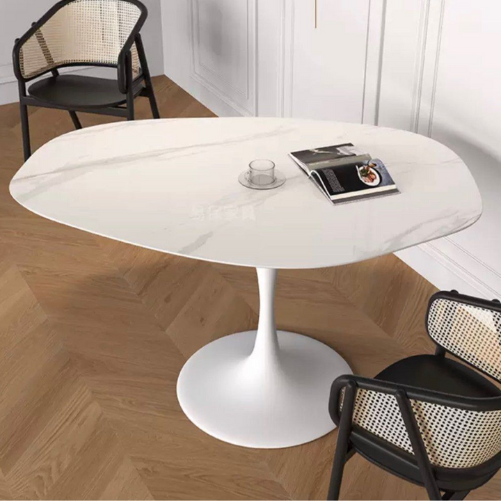 CONLEY Dining Table