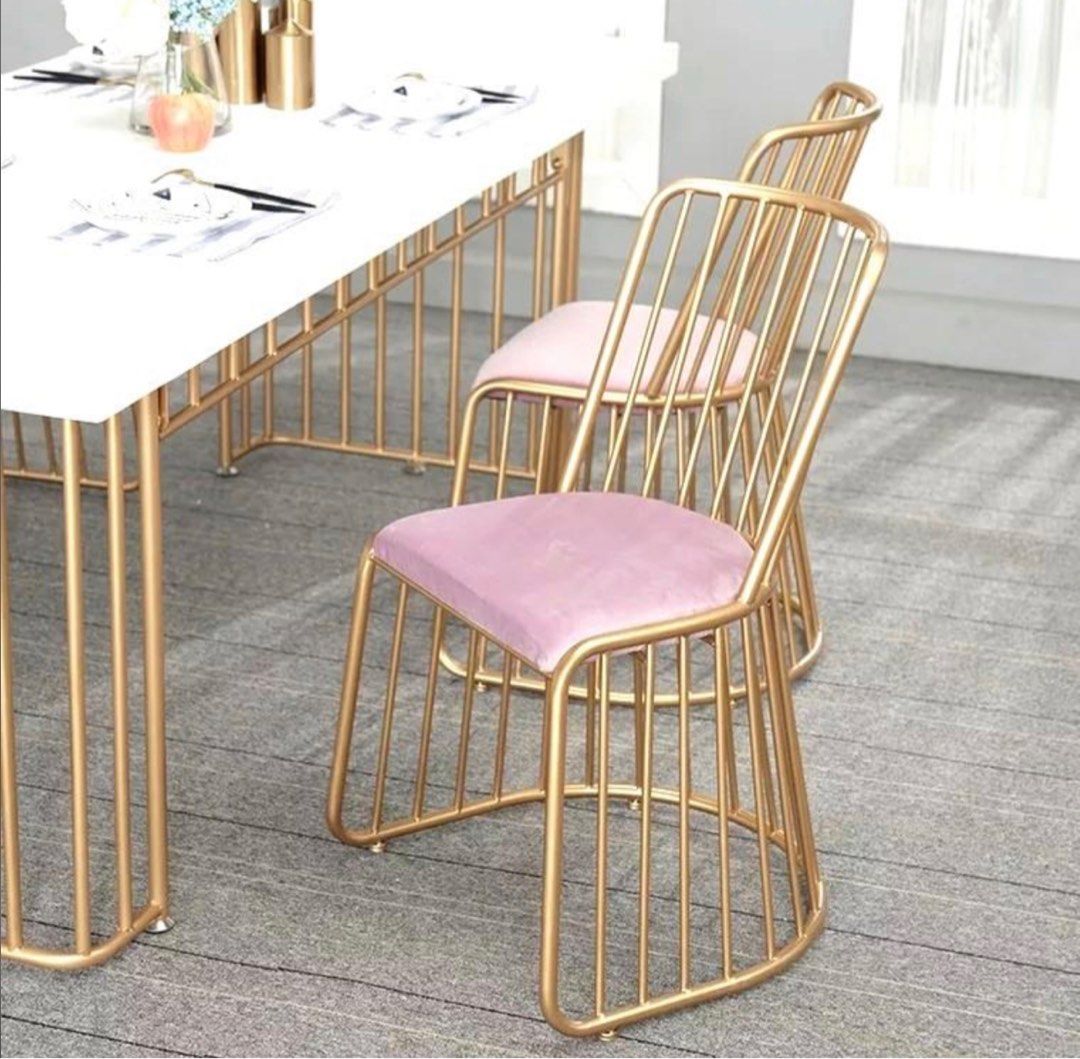 DELA Modern Dining Chair