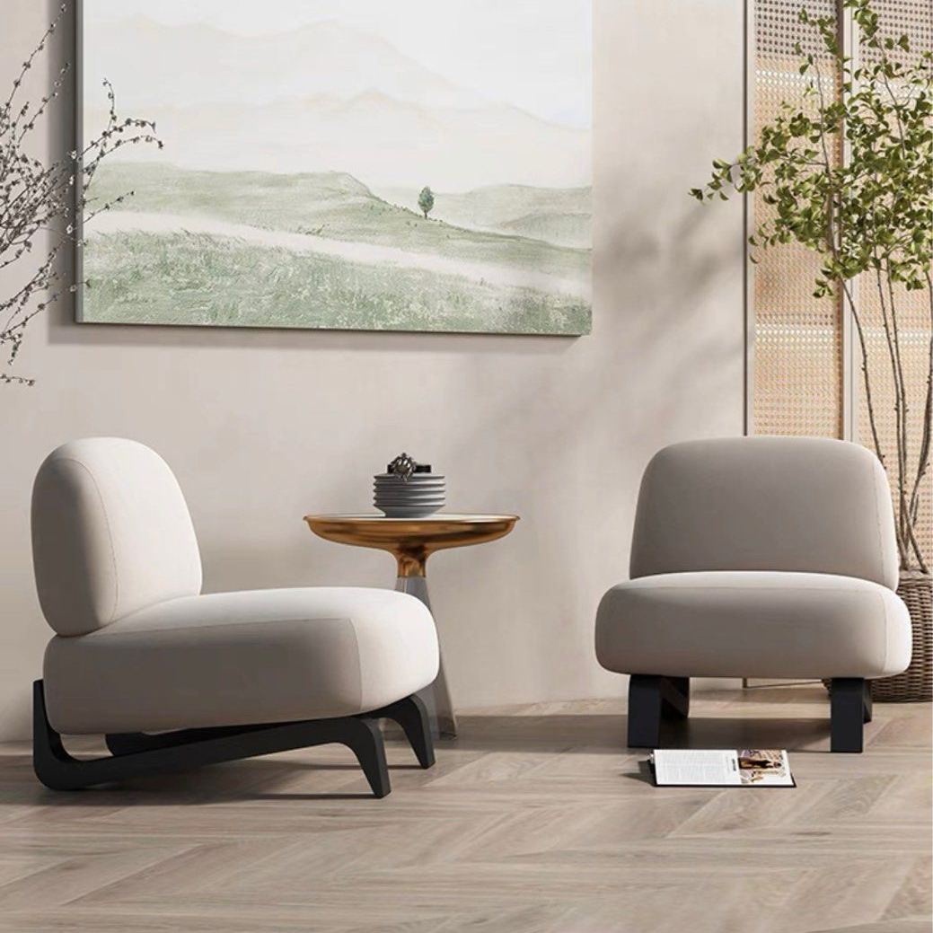 CALLISTA Modern Lounge Chair