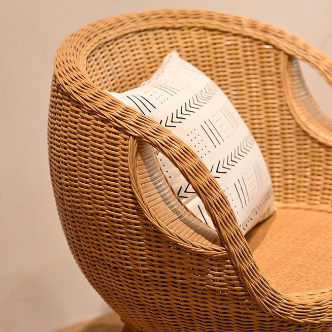 BUSRE Rustic Rattan Outdoor Chair