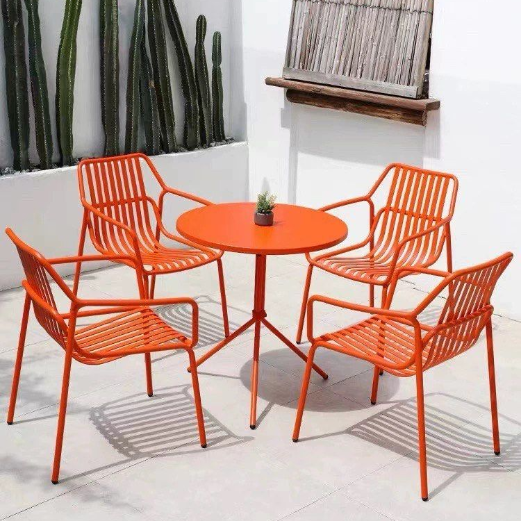 ARIEN Modern Outdoor Table & Chairs