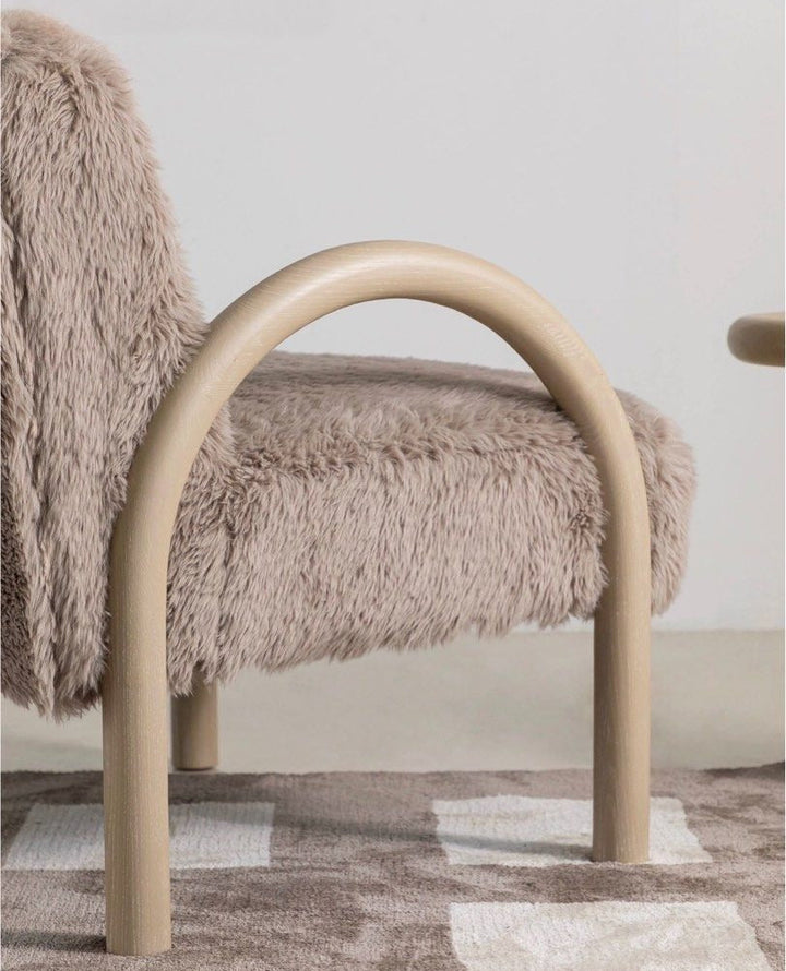 SOPHIA Modern Lounge Chair