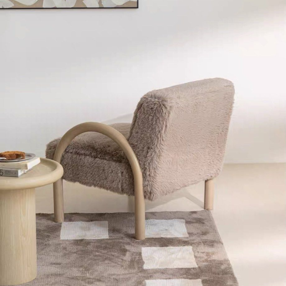 SOPHIA Modern Lounge Chair