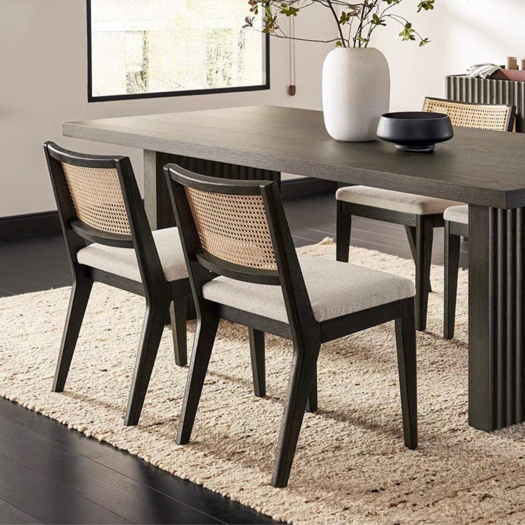 SUAREZ Modern Solid Wood Dining Table