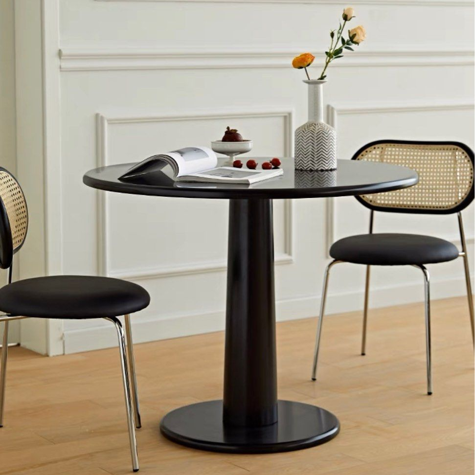 CRISPIN Round Dining Table