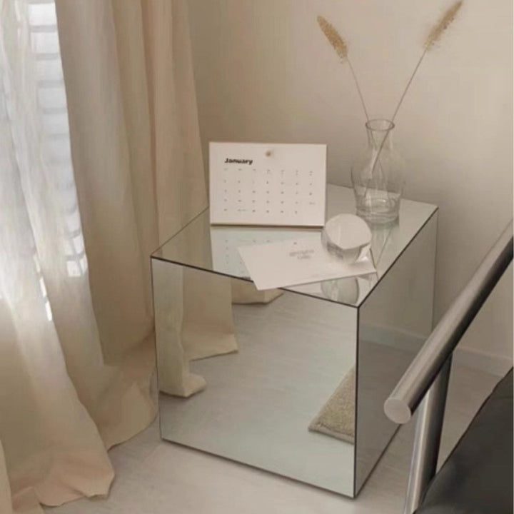 CLEMENS Modern Acrylic Mirrored Side Table