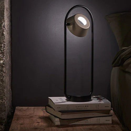 SINTH Rotating Table Lamp