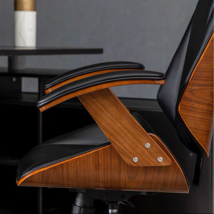 SMITH Leather Ergonomic Chair