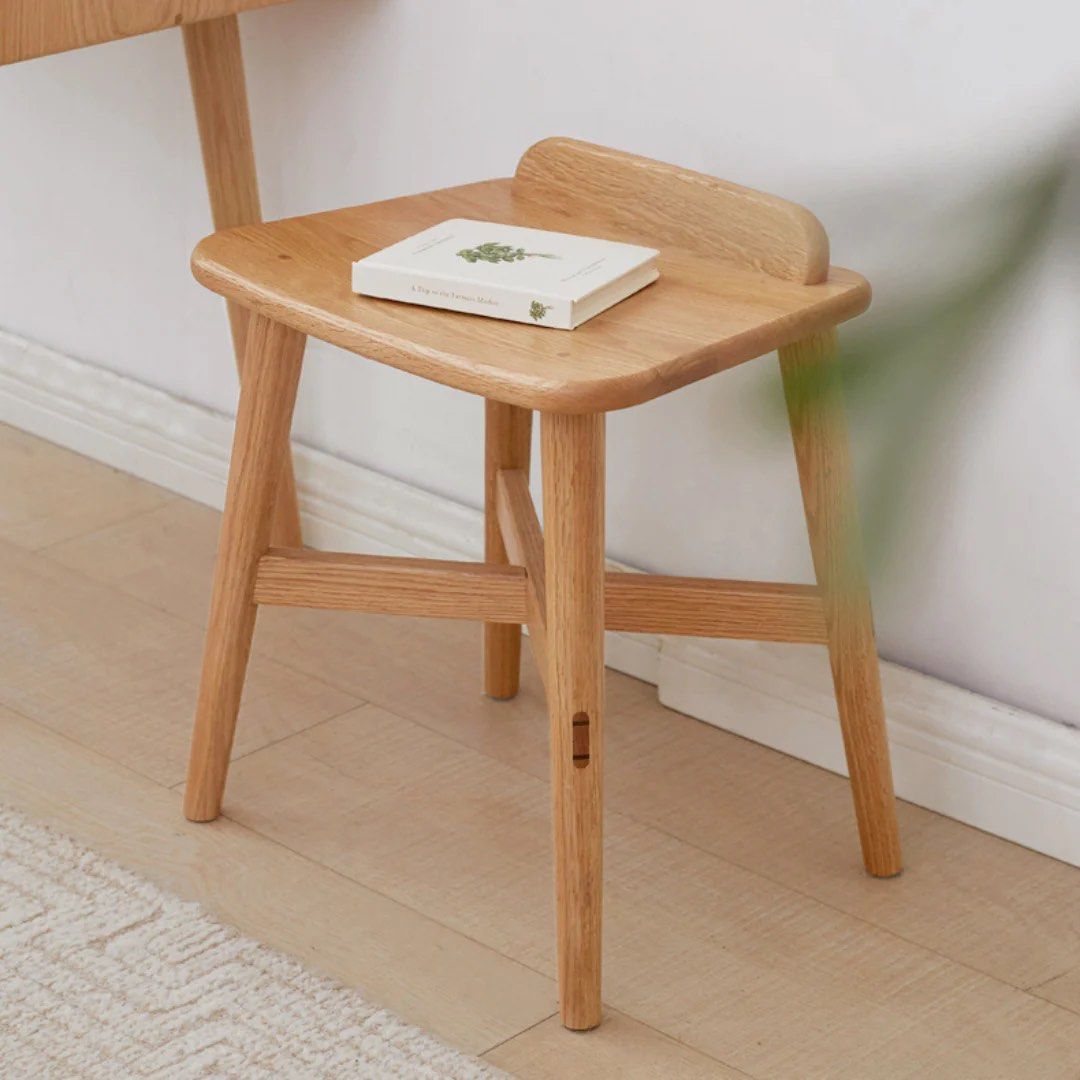 CHLOE makeup Stool