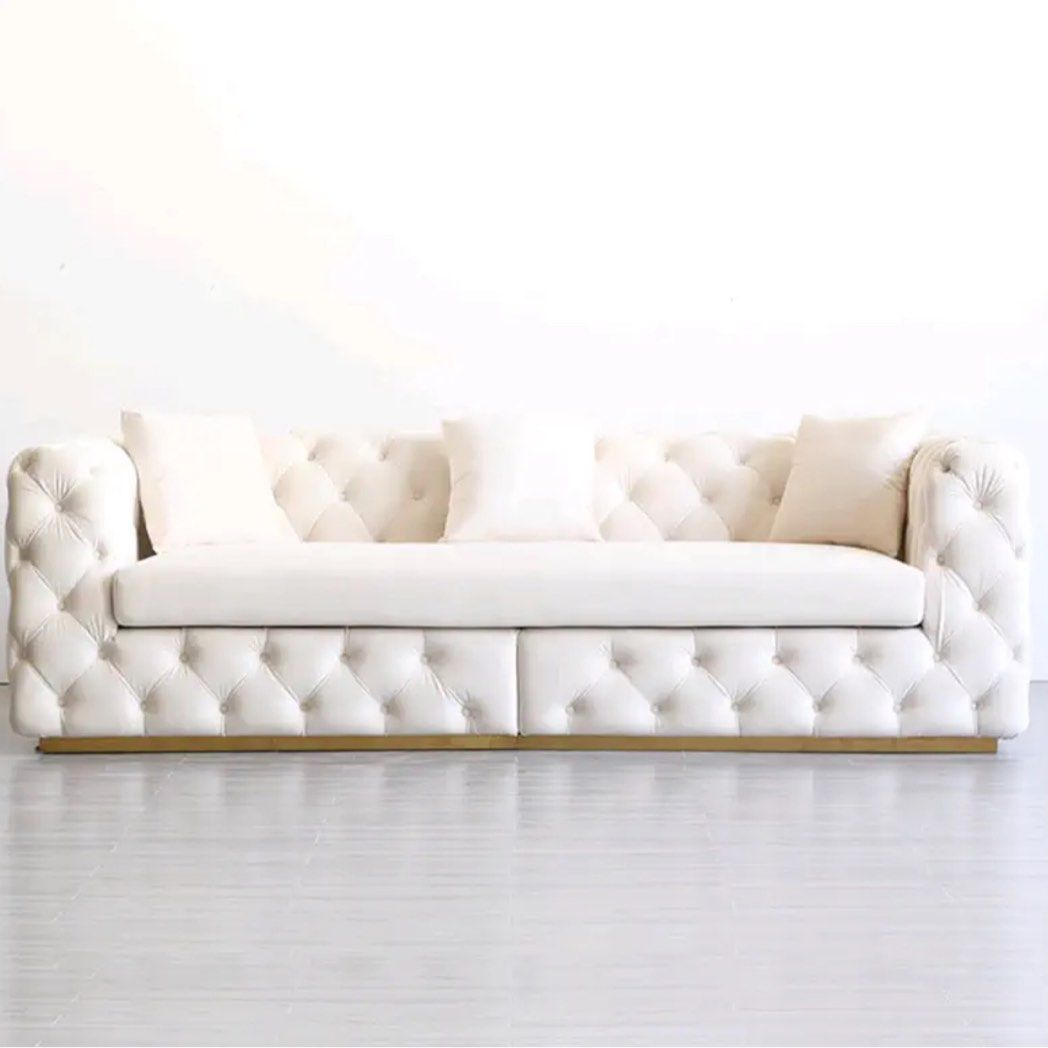 CAVELLA Victorian Chesterfield Velvet Sofa