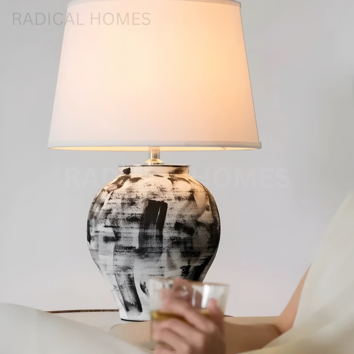 USSO Modern Table Lamp