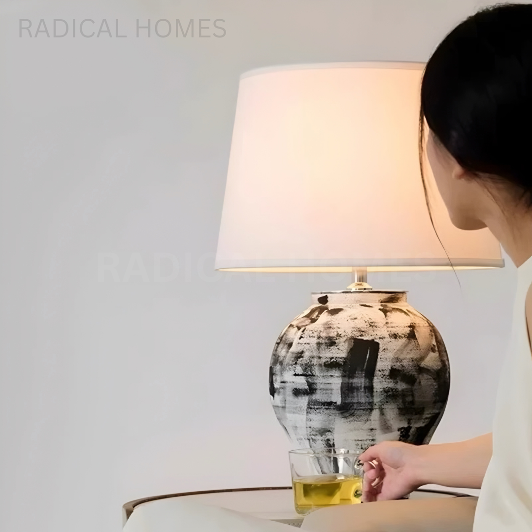 USSO Modern Table Lamp