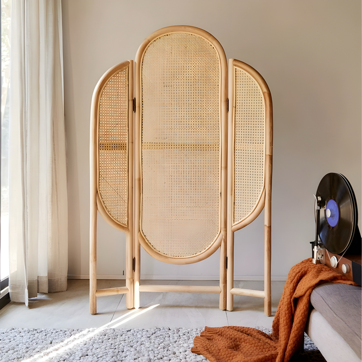 NAGOMI Rustic Rattan Foldable Partition