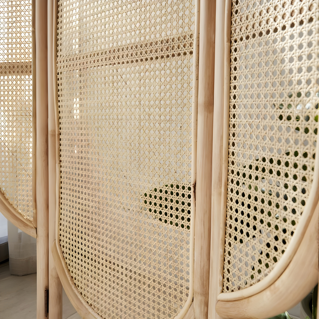 NAGOMI Rustic Rattan Foldable Partition