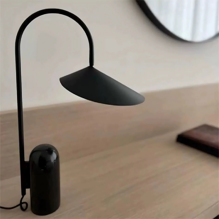 ARIA Modern Floor Lamp