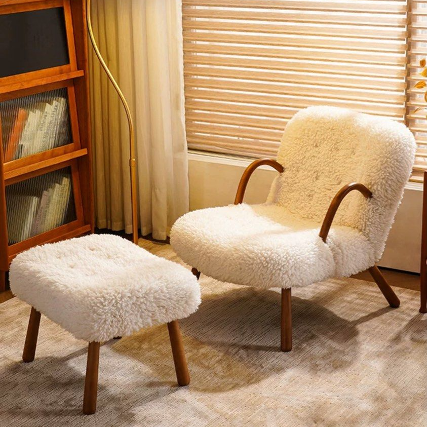 GRAYSON Modern Lounge Chair