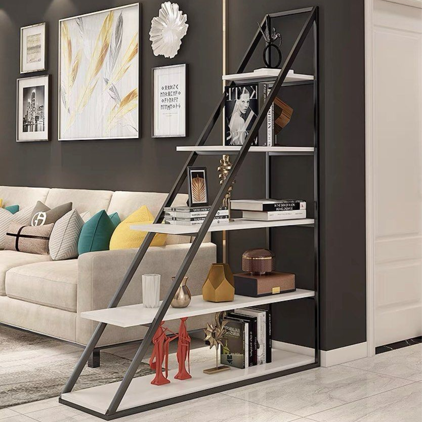 TAMARA Modern Triangle Display Shelf