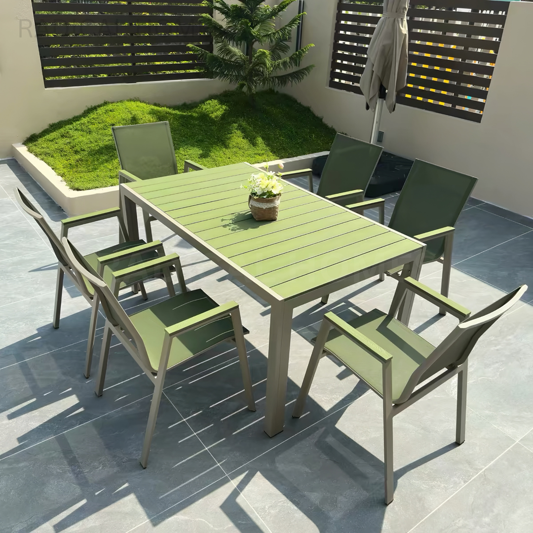 KENZOS Modern Outdoor Table