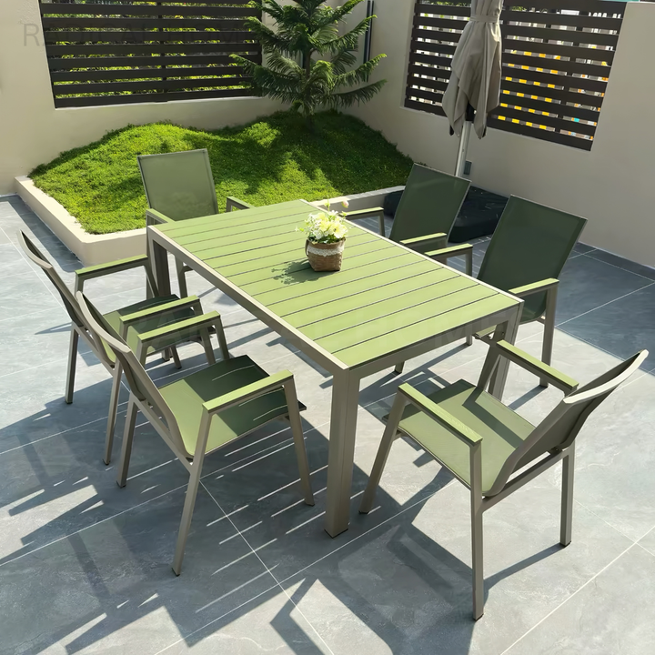 KENZOS Modern Outdoor Table