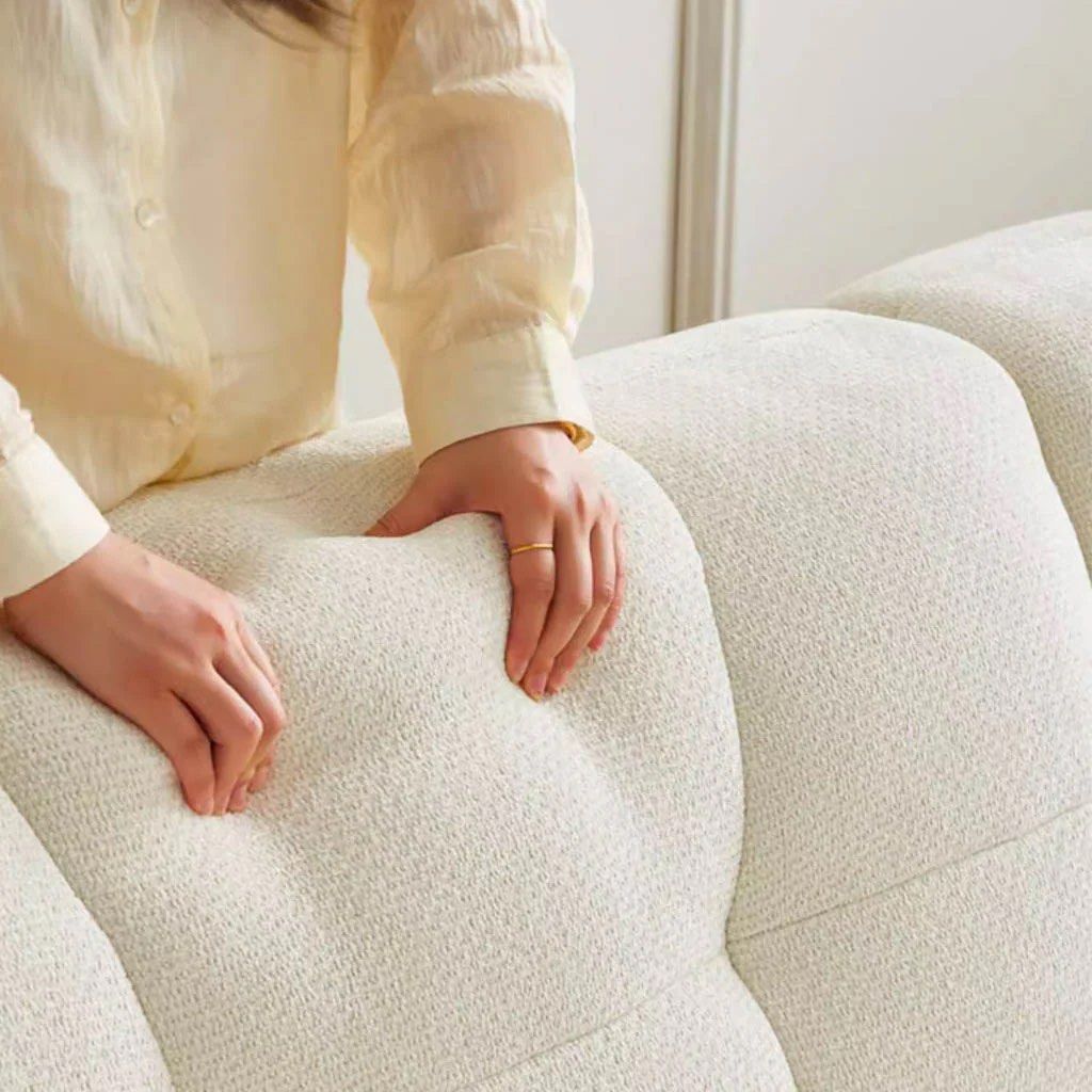 STERRA Modern Chubby Spill Resistant Sofa