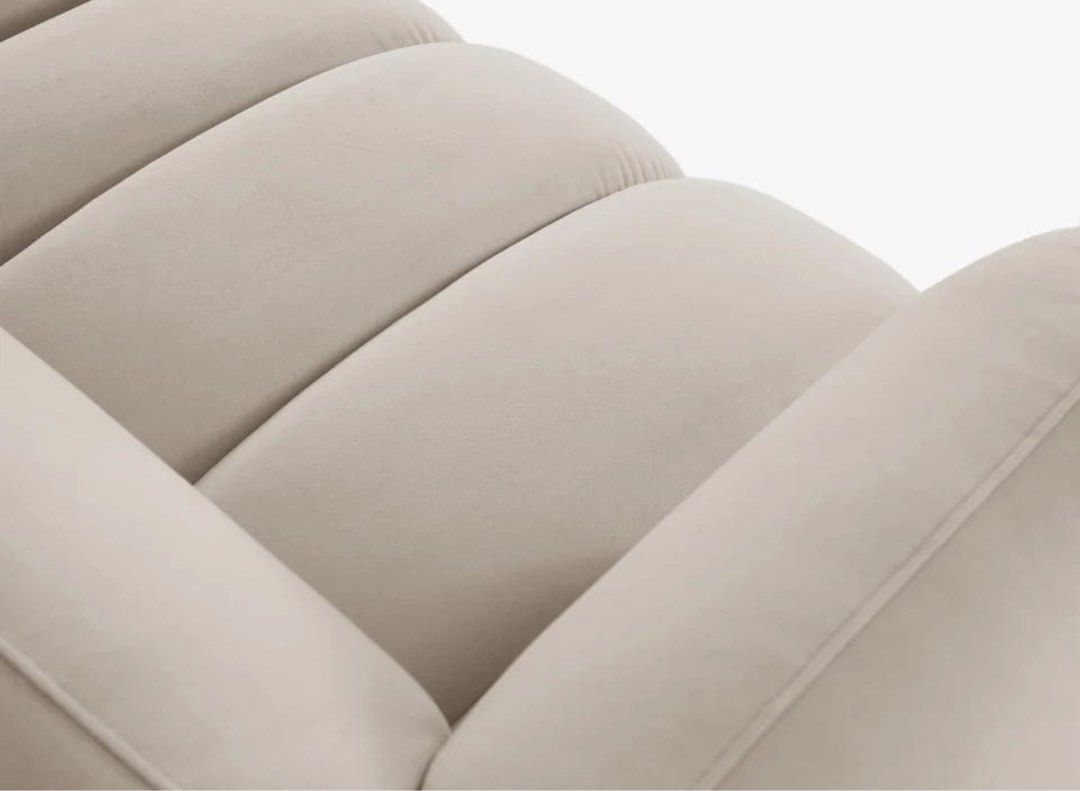 ARIA Modern Scratch Resistant