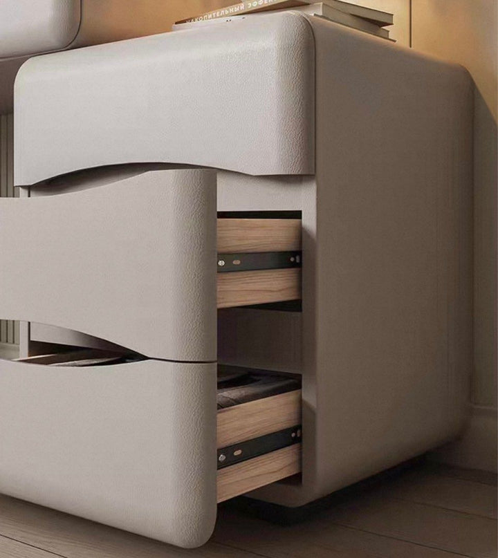 ALLE Modern Leather Vanity Table