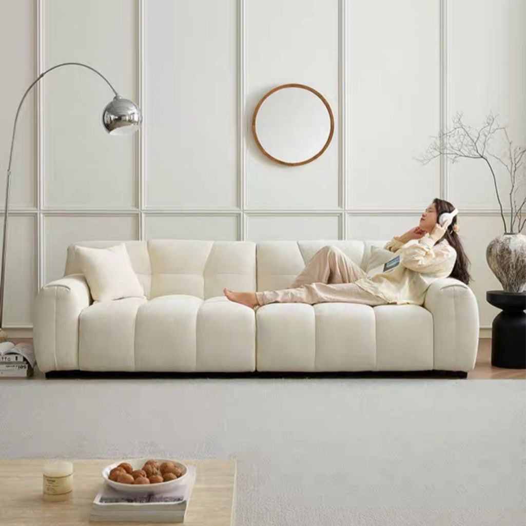 STERRA Modern Chubby Spill Resistant Sofa