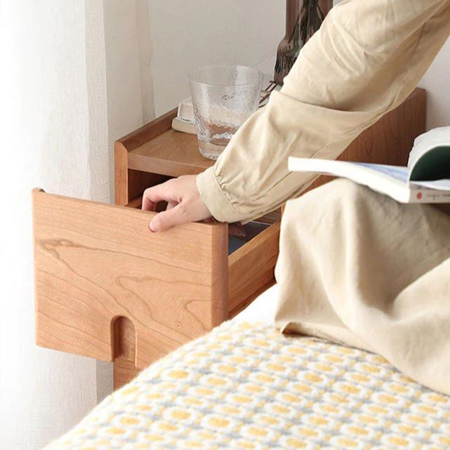 ANSRA Slim Solid Wood Nightstand