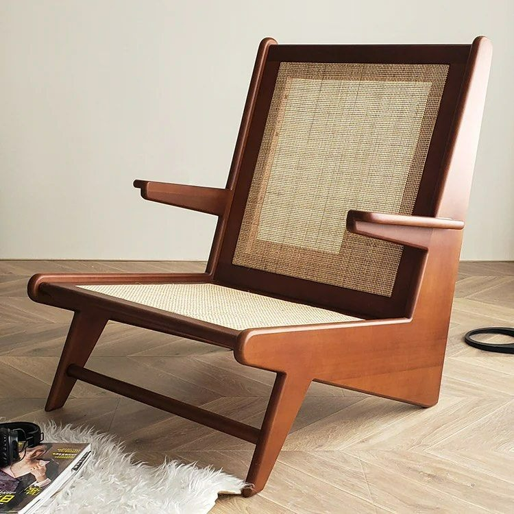 ZEKE Lounge Chair