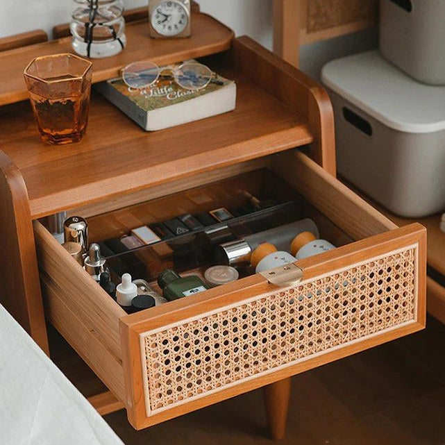 ARELO Modern Solid Wood Nightstand