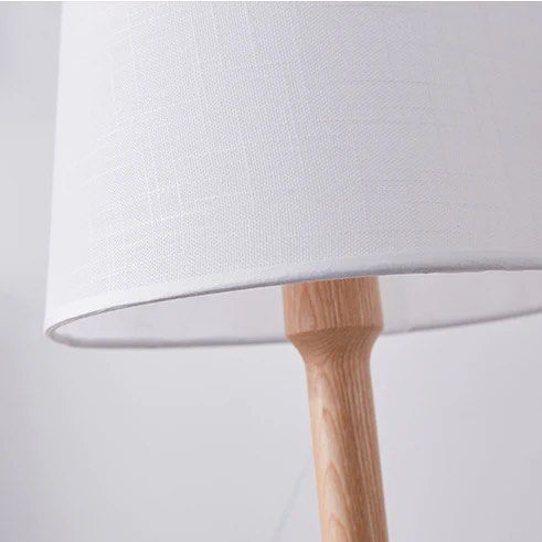 ARWEN Solid Wood Table Lamp