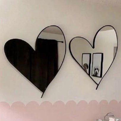 AVA Modern Heart-Shaped Mirror