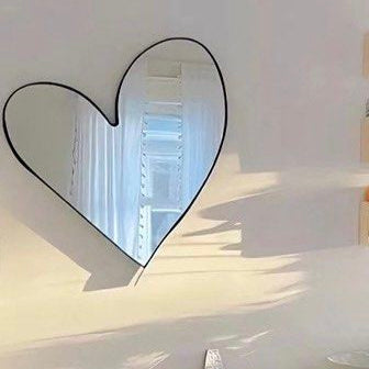 AVA Modern Heart-Shaped Mirror