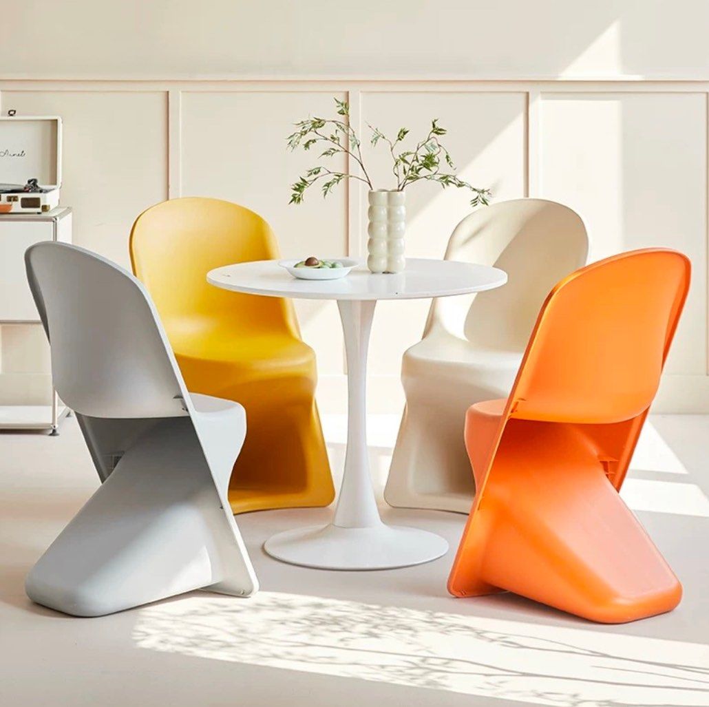 AYLA Modern Plastic Dining Chair