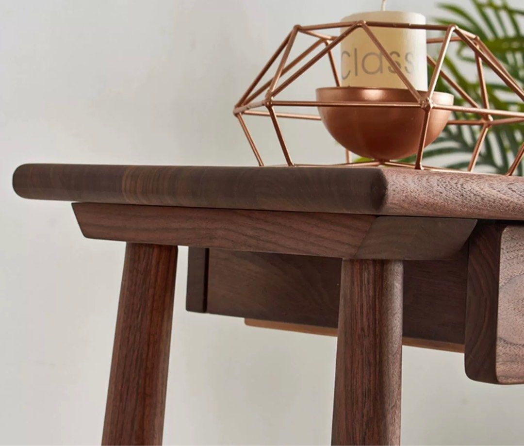 ZINIA Modern Console Table