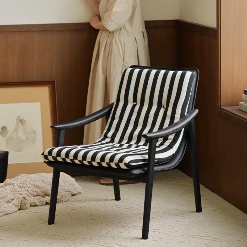 IVY Vintage Solid Wood Lounge Chair