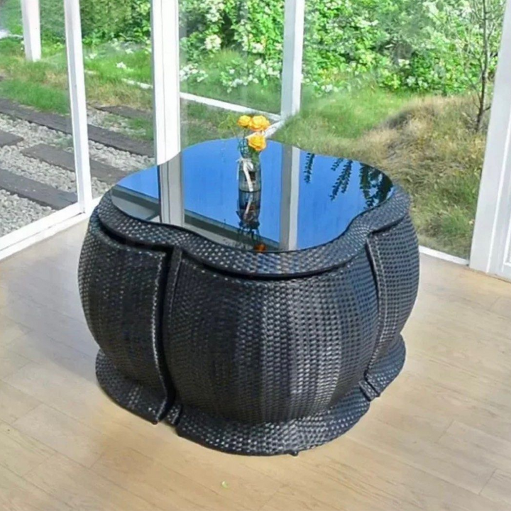 YENDE Compact Outdoor Table And Chairs